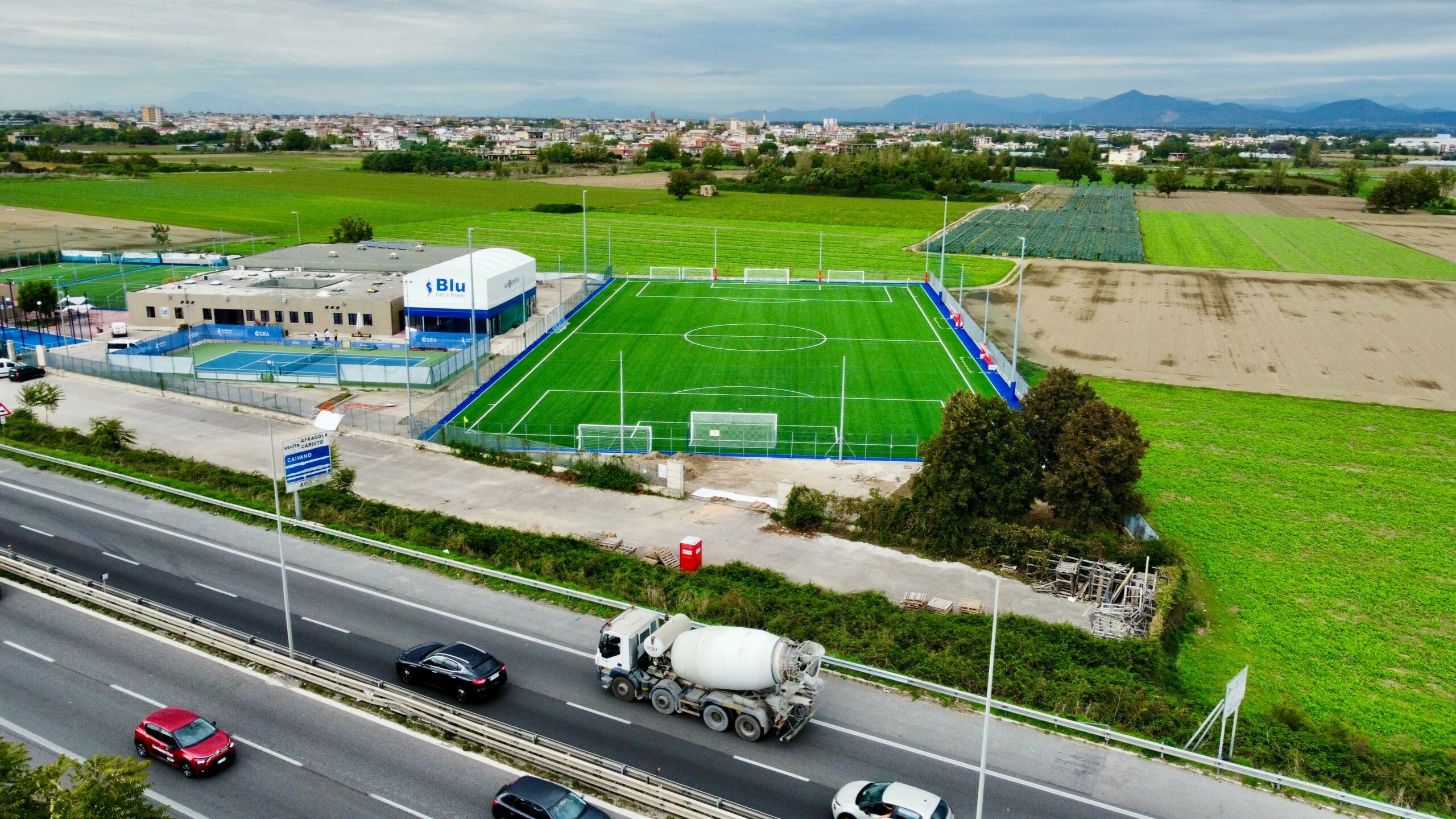 Campo a 11 di calcio prenotabile afragola alphacenter padel tennis calcetto calcio a 7 napoli